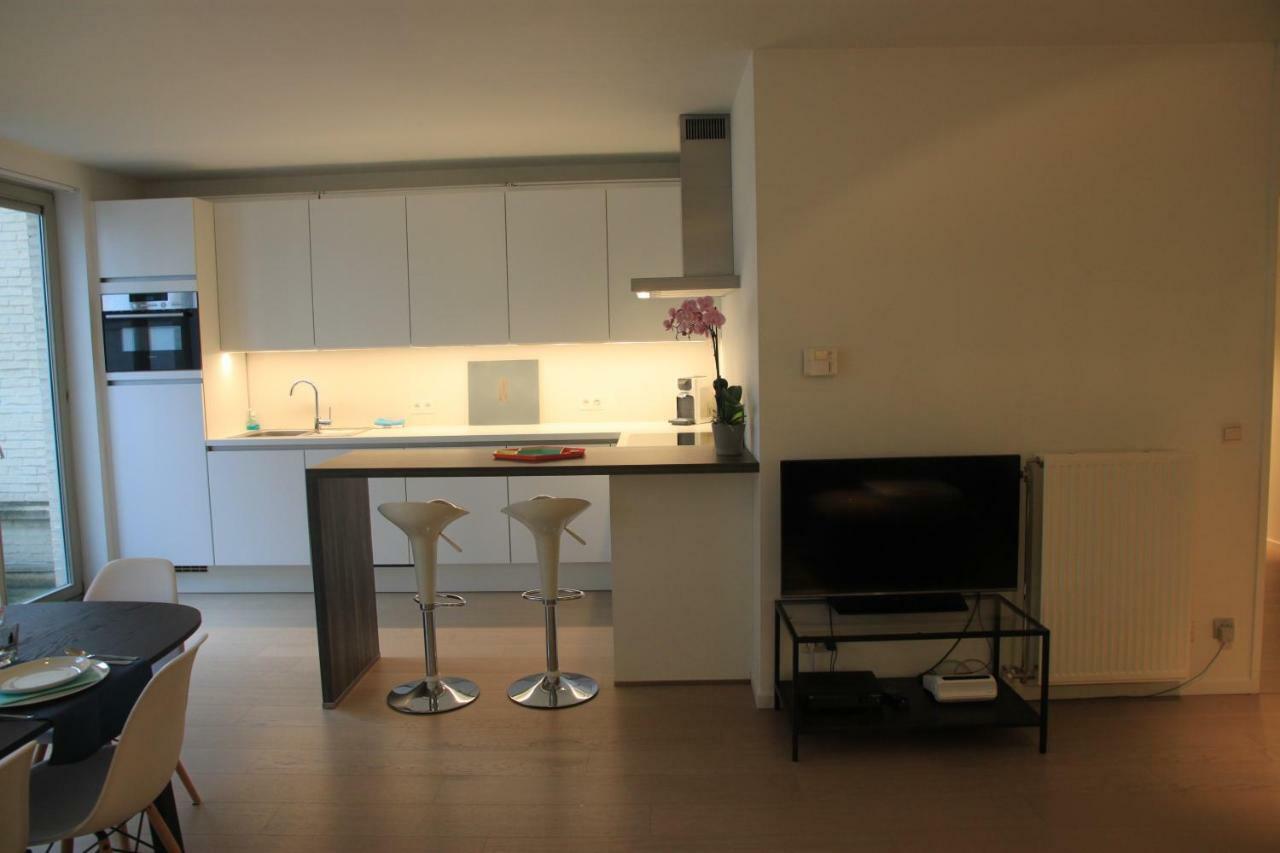 New Design Apartment In Brussel Bagian luar foto